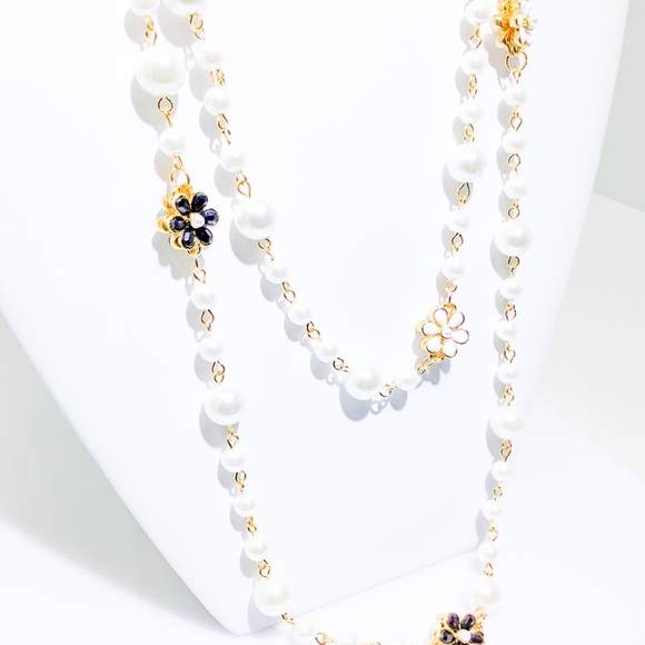 5 Series - LeRue Necklace - Picture 13 of 14